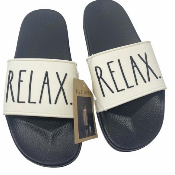 NWT Women's Rae Dunn Slides - Picture 3 of 6